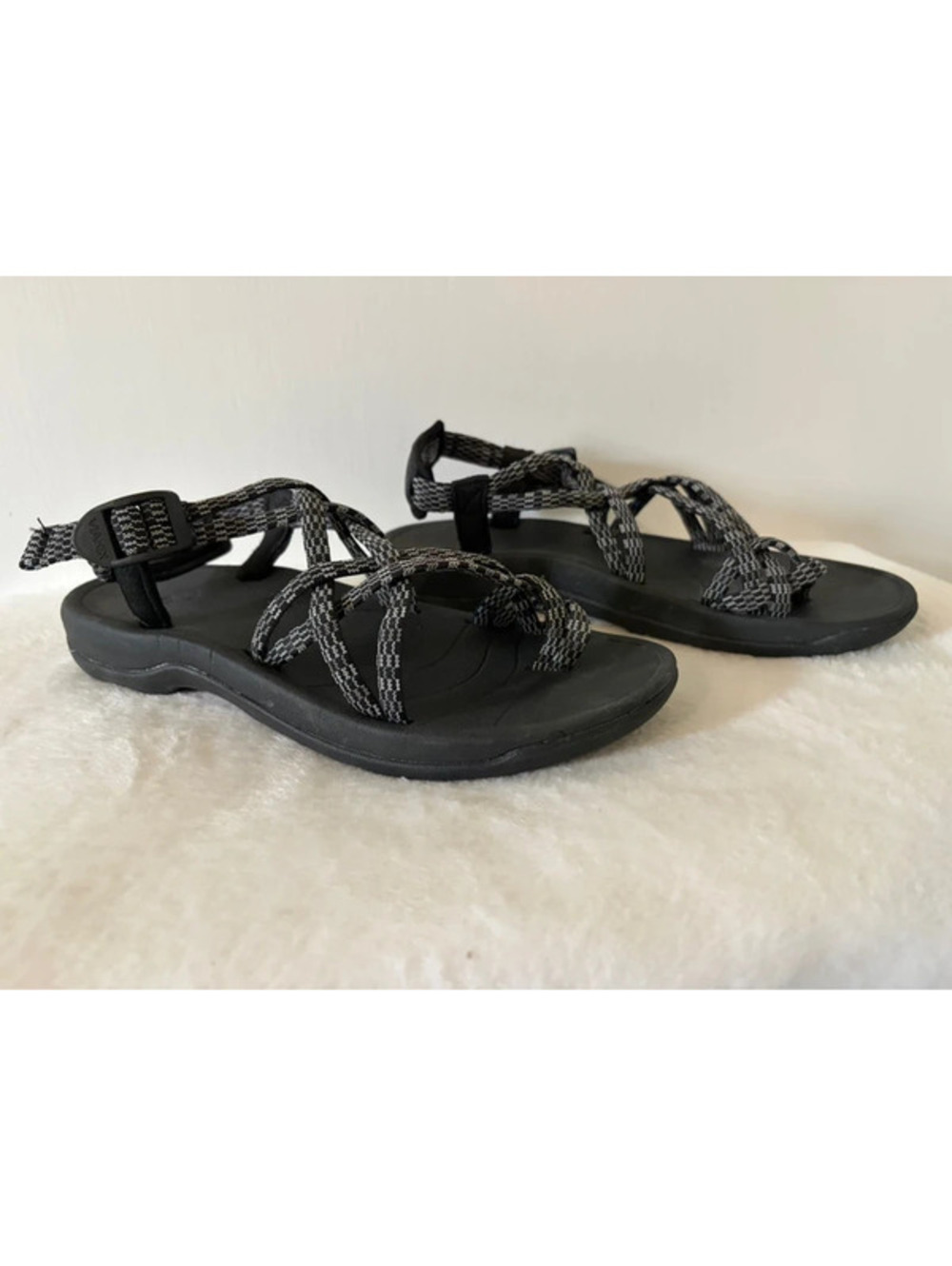 Viakix Siena Women’s Size 8 Black Gray Sport Walking Hiking Sandals